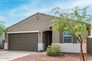 17729 W Fetlock Trl, Surprise, AZ 85387 - Photo 3