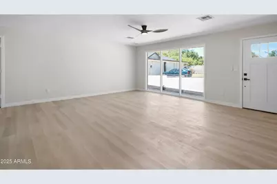 3933 E Flower Street, Phoenix, AZ 85018 - Photo 17