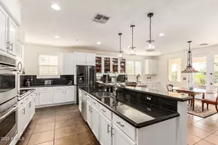 12515 W Red Hawk Dr, Peoria, AZ 85383 - Photo 13