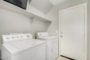 1725 N 77th Dr, Phoenix, AZ 85035 - Photo 27