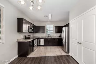 1725 N 77th Dr, Phoenix, AZ 85035 - Photo 9