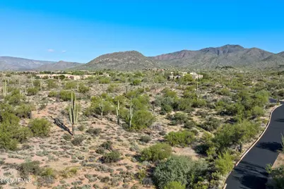 39005 N Crested Quail Run #18, Carefree, AZ 85377 - Photo 11