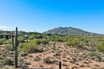 39005 N Crested Quail Run #18, Carefree, AZ 85377 - Photo 9