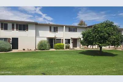 7131 W Hazelwood Street, Phoenix, AZ 85033 - Photo 1