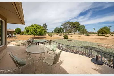 18601 N Welk Drive, Sun City, AZ 85373 - Photo 27