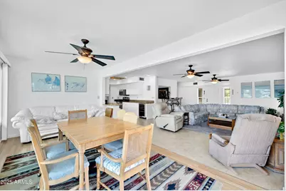 18601 N Welk Drive, Sun City, AZ 85373 - Photo 9