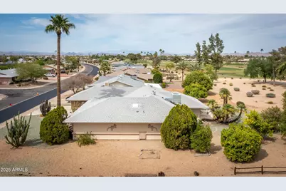18601 N Welk Drive, Sun City, AZ 85373 - Photo 33