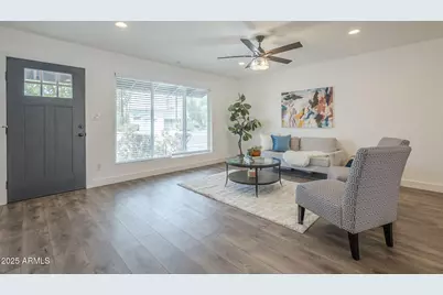 8409 E Hubbell Street, Scottsdale, AZ 85257 - Photo 5