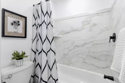 5525 E Thomas Road #M9, Phoenix, AZ 85018 - Photo 11