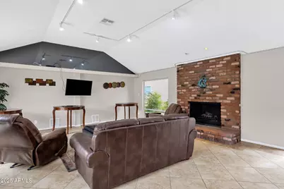 5525 E Thomas Road #M9, Phoenix, AZ 85018 - Photo 25