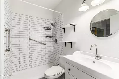 1352 E Highland Avenue #117, Phoenix, AZ 85014 - Photo 21