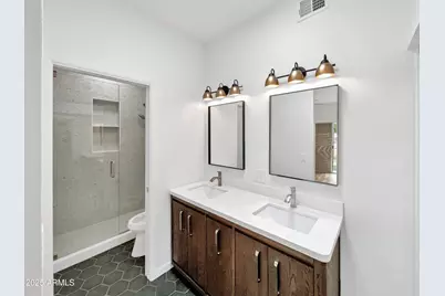 334 W Lodge Drive, Tempe, AZ 85283 - Photo 7