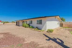 8270 W Newport Cir, Arizona City, AZ 85123 - Photo 3