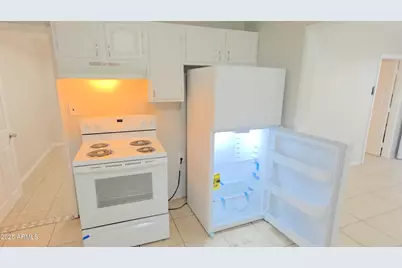 141 E Ash Avenue, Casa Grande, AZ 85122 - Photo 5