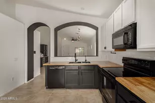 1170 E Jardin Dr, Casa Grande, AZ 85122 - Photo 5