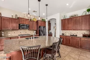 2266 N 157th Dr, Goodyear, AZ 85395 - Photo 9