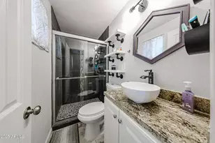 3542 E Sharon Dr, Phoenix, AZ 85032 - Photo 9