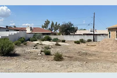 7628 S 41st #43, Phoenix, AZ 85042 - Photo 1