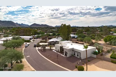 5868 E Onyx Avenue, Paradise Valley, AZ 85253 - Photo 3