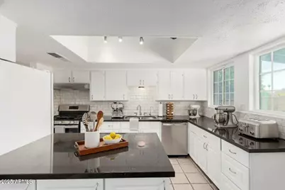 2033 W Palo Verde Drive, Phoenix, AZ 85015 - Photo 15