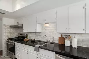 2033 W Palo Verde Dr, Phoenix, AZ 85015 - Photo 17