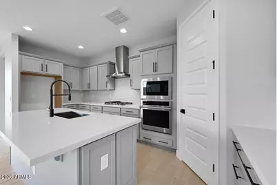 16922 W Thurman Drive, Goodyear, AZ 85338 - Photo 9