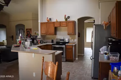 15641 S Coral Road, Arizona City, AZ 85123 - Photo 9