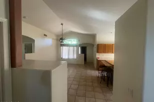 10379 W Tonopah Dr, Peoria, AZ 85382 - Photo 9