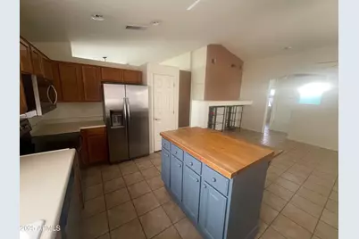 10379 W Tonopah Drive, Peoria, AZ 85382 - Photo 17