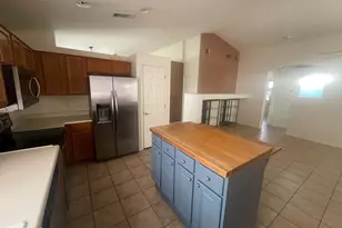 10379 W Tonopah Dr, Peoria, AZ 85382 - Photo 17