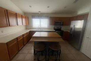 10379 W Tonopah Dr, Peoria, AZ 85382 - Photo 15