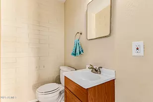 6217 W Fairmount Ave, Phoenix, AZ 85033 - Photo 11