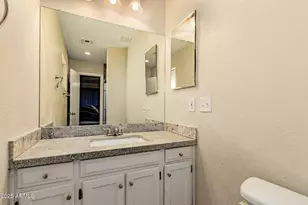 6217 W Fairmount Ave, Phoenix, AZ 85033 - Photo 15