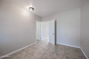 864 E Chandler Blvd, Chandler, AZ 85225 - Photo 9