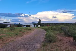 653 E Border Rd, Bisbee, AZ 85603 - Photo 3