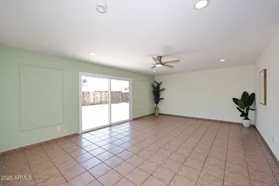 4031 N 81st Avenue, Phoenix, AZ 85033 - Photo 9