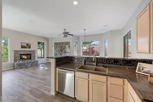 2023 E Beautiful Ln, Phoenix, AZ 85042 - Photo 11