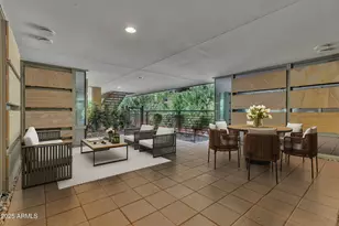 7137 E Rancho Vista Dr, Scottsdale, AZ 85251 - Photo 1