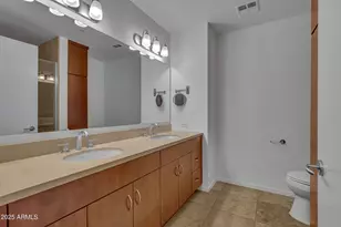 7137 E Rancho Vista Dr, Scottsdale, AZ 85251 - Photo 9