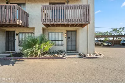 1618 N 32nd Street #5, Phoenix, AZ 85008 - Photo 1