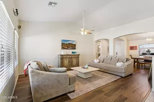 1648 E Desert Ln, Phoenix, AZ 85042 - Photo 5