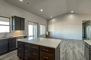 6934 E Vaquero Circle, Hereford, AZ 85615 - Photo 11