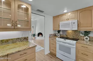 6150 N Scottsdale Rd, Paradise Valley, AZ 85253 - Photo 15