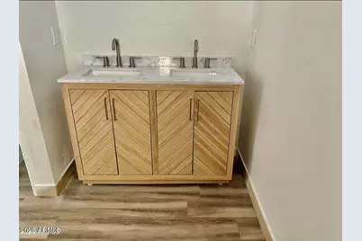 3331 E Oak Street, Phoenix, AZ 85008 - Photo 13