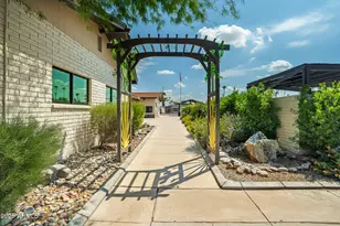 305 S Val Vista Dr, Mesa, AZ 85206 - Photo 57