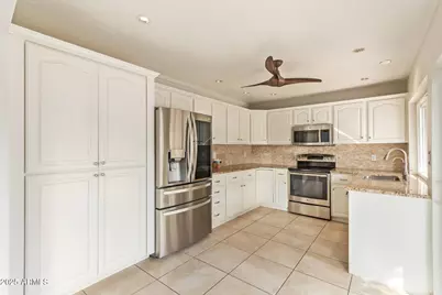 5730 N Scottsdale Road, Paradise Valley, AZ 85253 - Photo 15