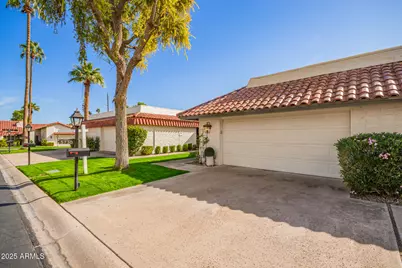 5730 N Scottsdale Road, Paradise Valley, AZ 85253 - Photo 5