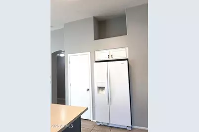 14869 W Caribbean Lane, Surprise, AZ 85379 - Photo 9