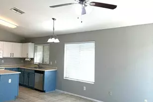 14869 W Caribbean Ln, Surprise, AZ 85379 - Photo 13