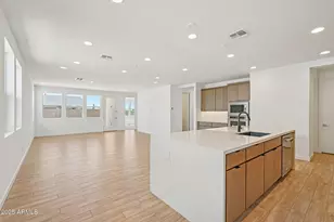 7957 W Griswold Rd, Peoria, AZ 85345 - Photo 17